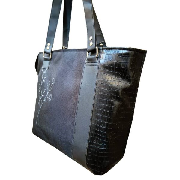 Black Minimal Side Leather Large Tote - Image 3